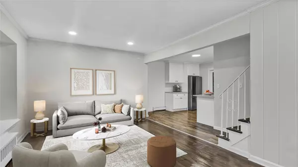 Massapequa Park, NY 11762,6 Pompano LN