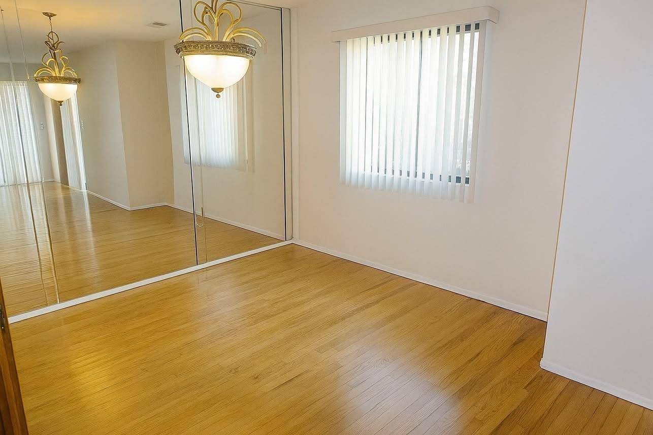 Wantagh, NY 11793,46 Balsam CT #46