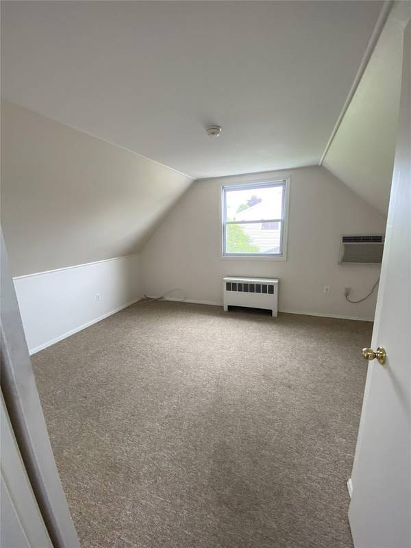 Levittown, NY 11756,Address not disclosed