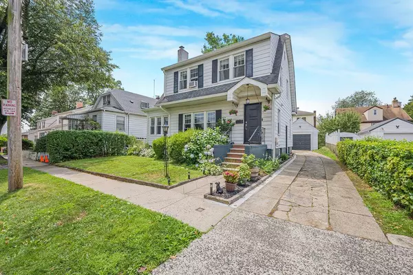 Yonkers, NY 10704,28 Clayton PL
