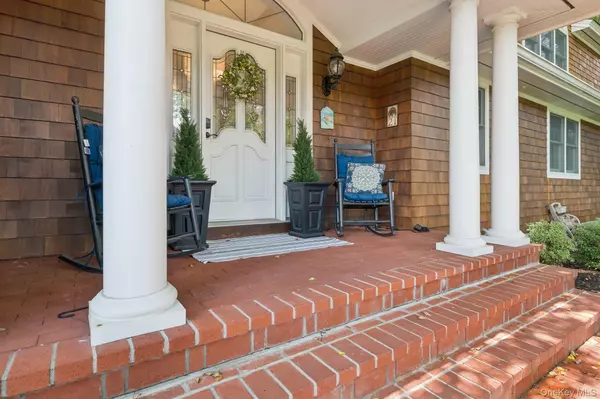 East Moriches, NY 11940,21 Inlet View PATH