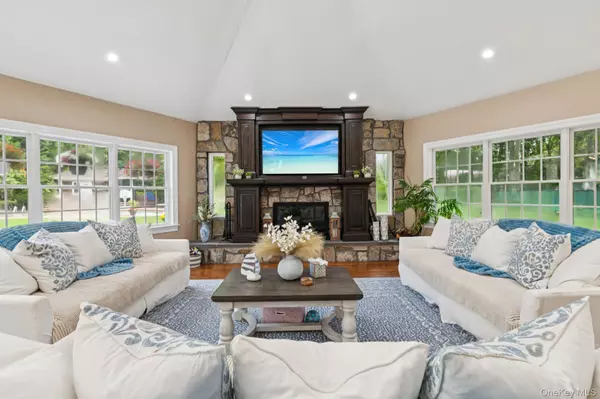 East Moriches, NY 11940,21 Inlet View PATH