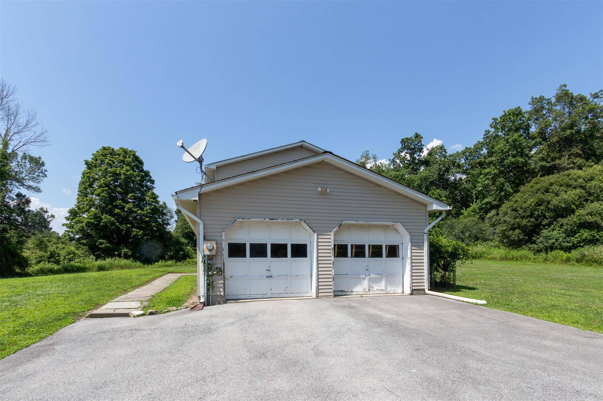 Lagrangeville, NY 12540,20 Meadow Ridge LN