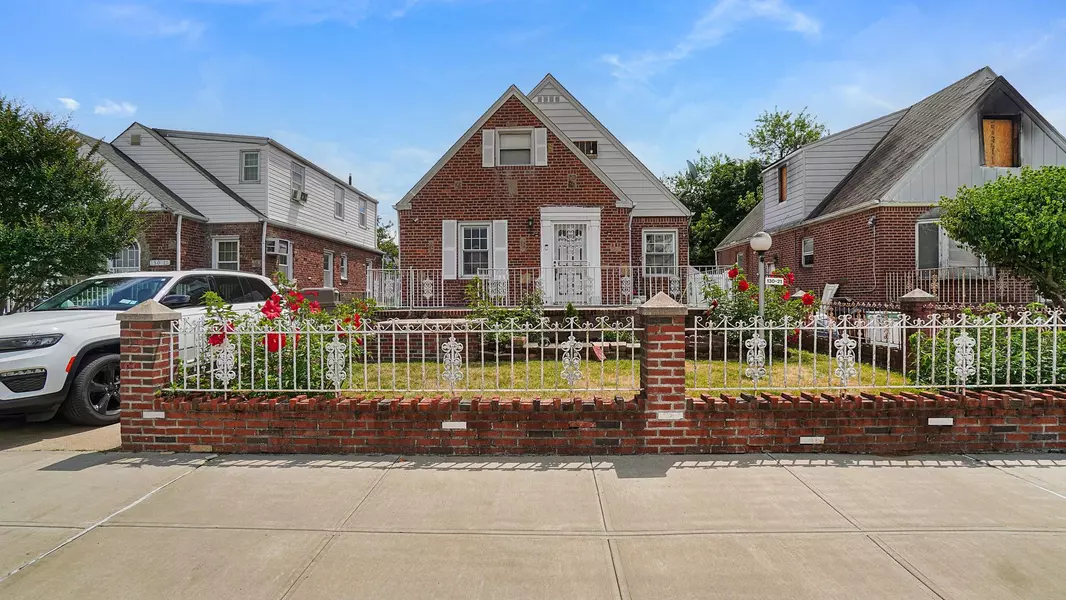 130-21 235 ST, Rosedale, NY 11422