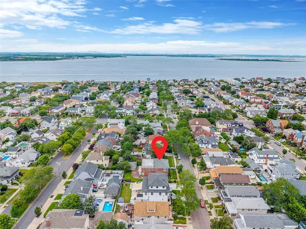 Belle Harbor, NY 11694,261 Beach 141st ST