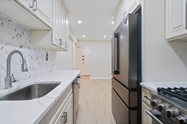 East Elmhurst, NY 11369,32-40 89th Street #209