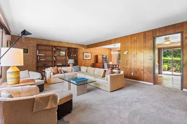 Elmsford, NY 10523,103 Parkview RD