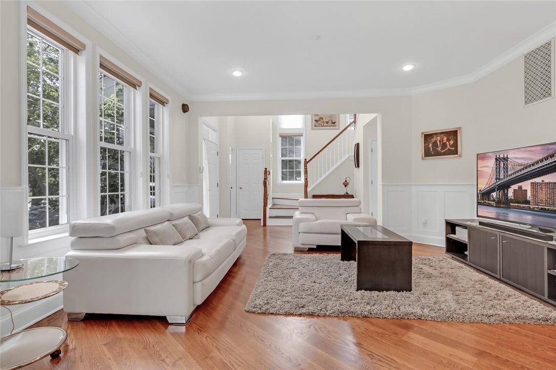 Rye Brook, NY 10573,47 Bellefair RD