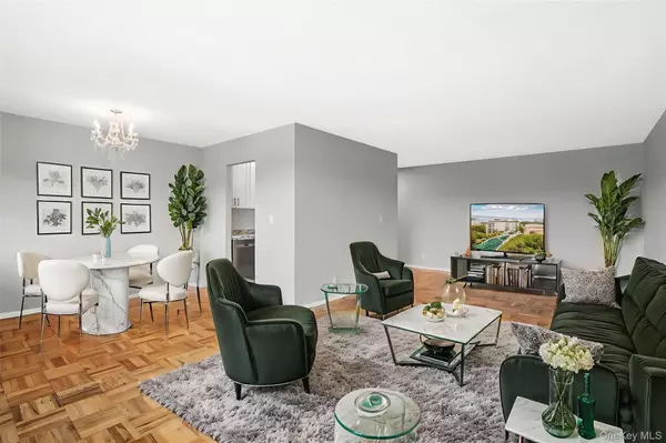 Yonkers, NY 10710,1853 Central Park AVE #3E