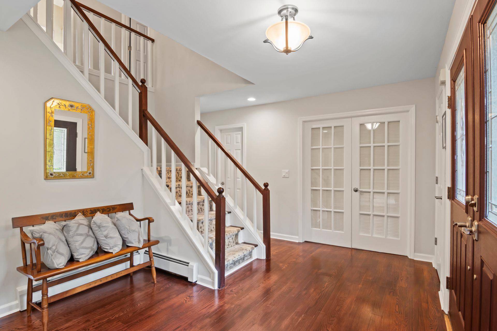 Port Jefferson Station, NY 11776,2 Saybrook CT