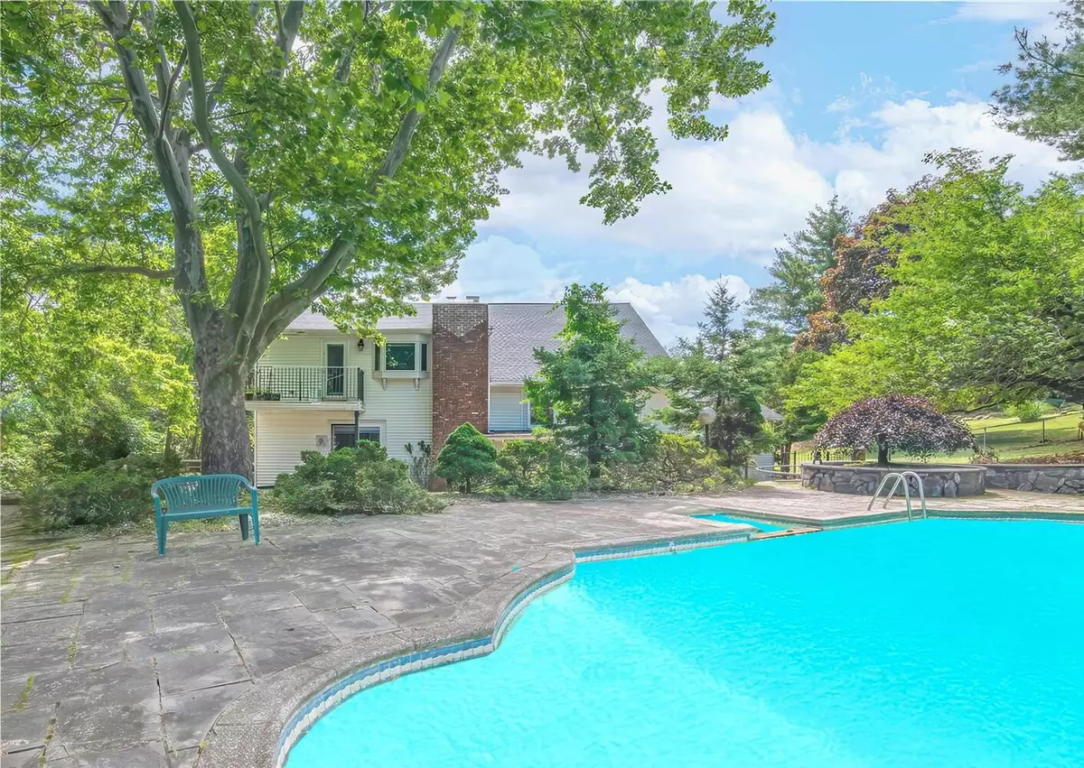 Spring Valley, NY 10977,9 Oz CT