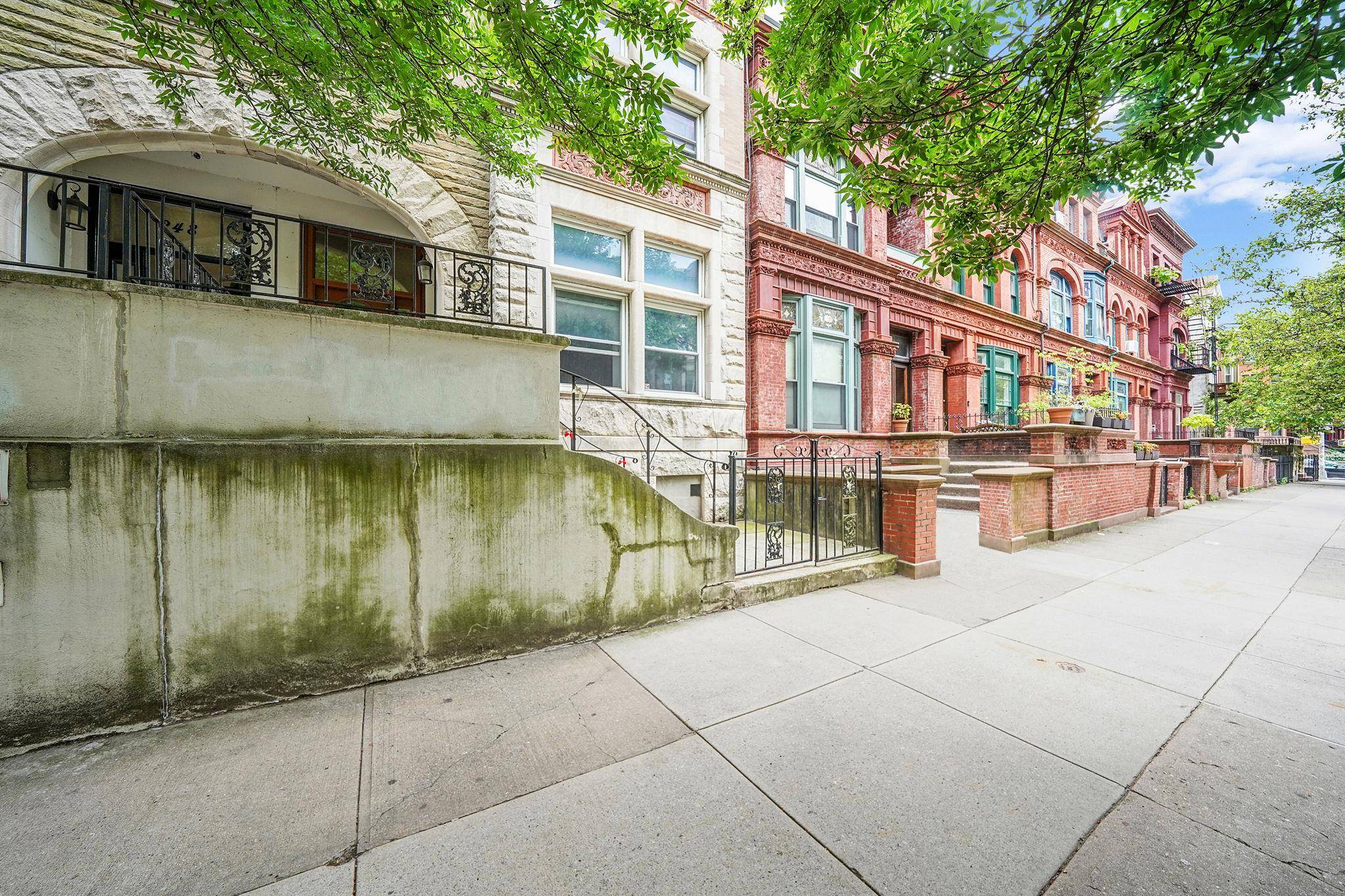 Brooklyn, NY 11216,246 Hancock ST