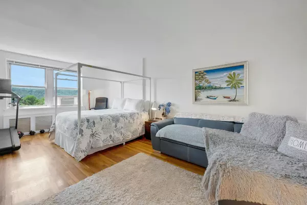440 Warburton AVE #6F, Yonkers, NY 10701
