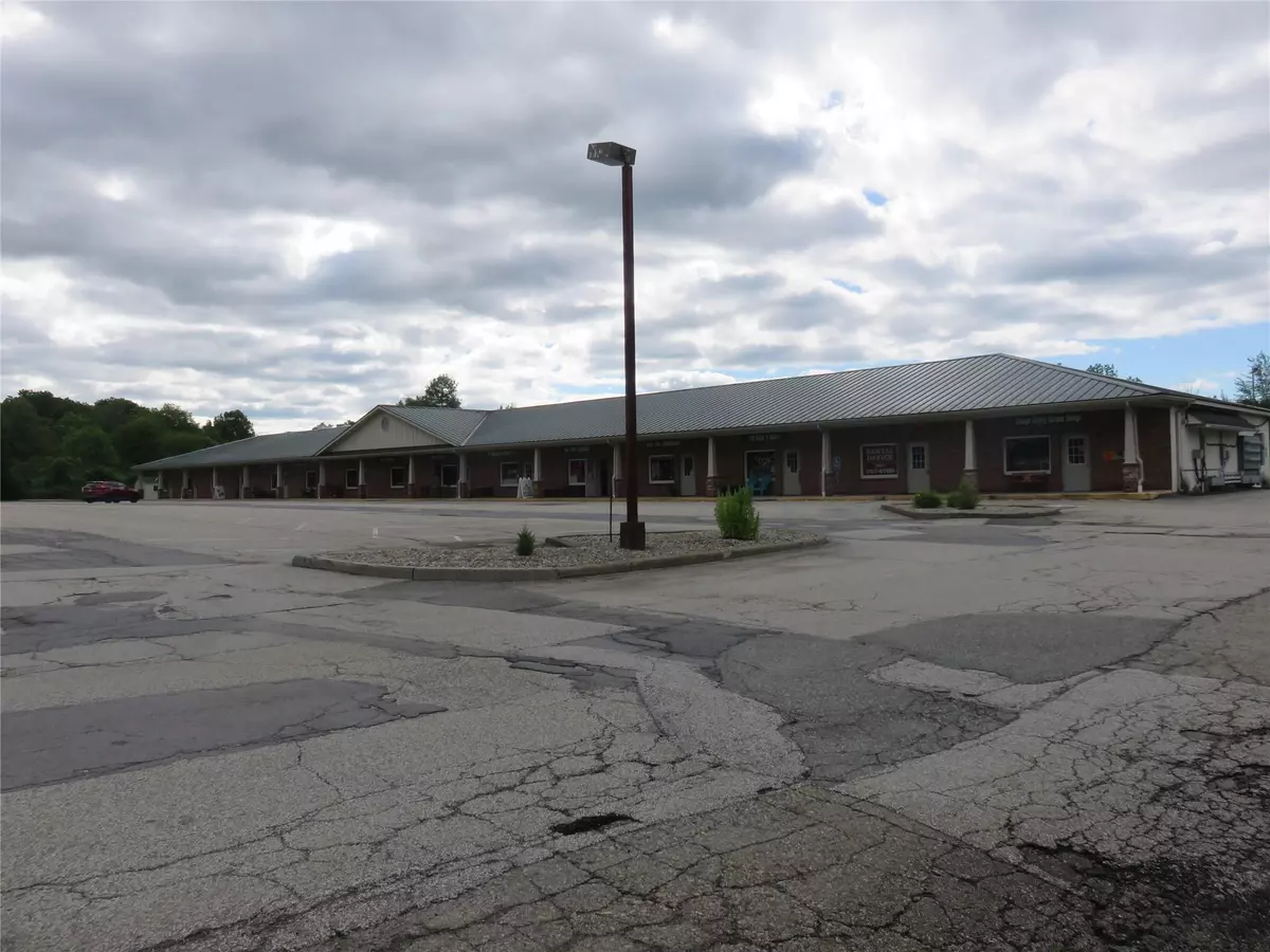 Warwick, NY 10990,22 Ronald Reagan BLVD