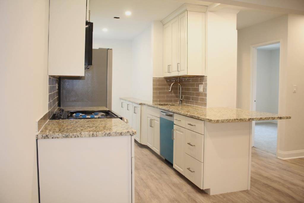New Rochelle, NY 10801,60 White Oak #4C