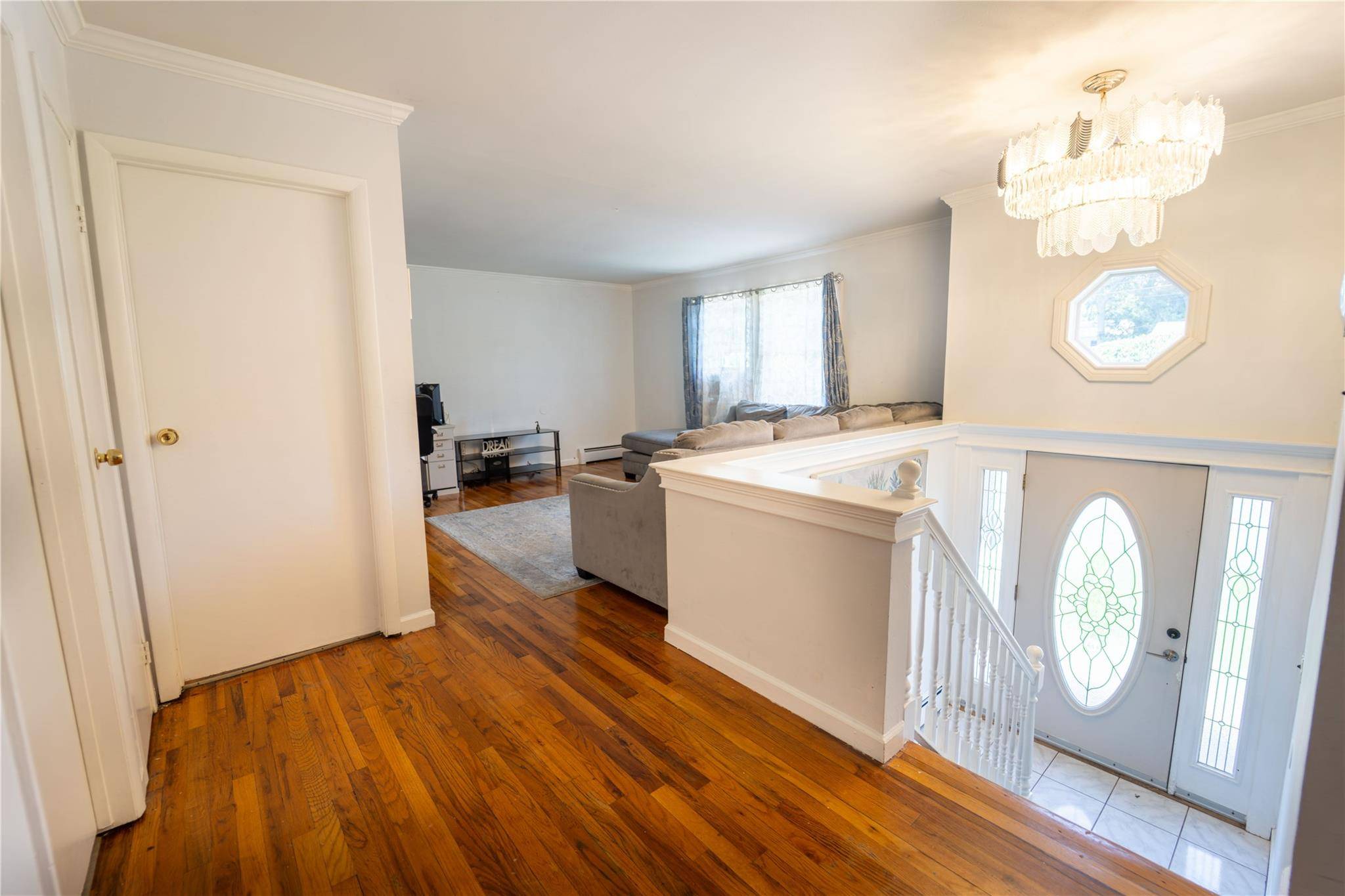 Huntington, NY 11743,12 Croley ST