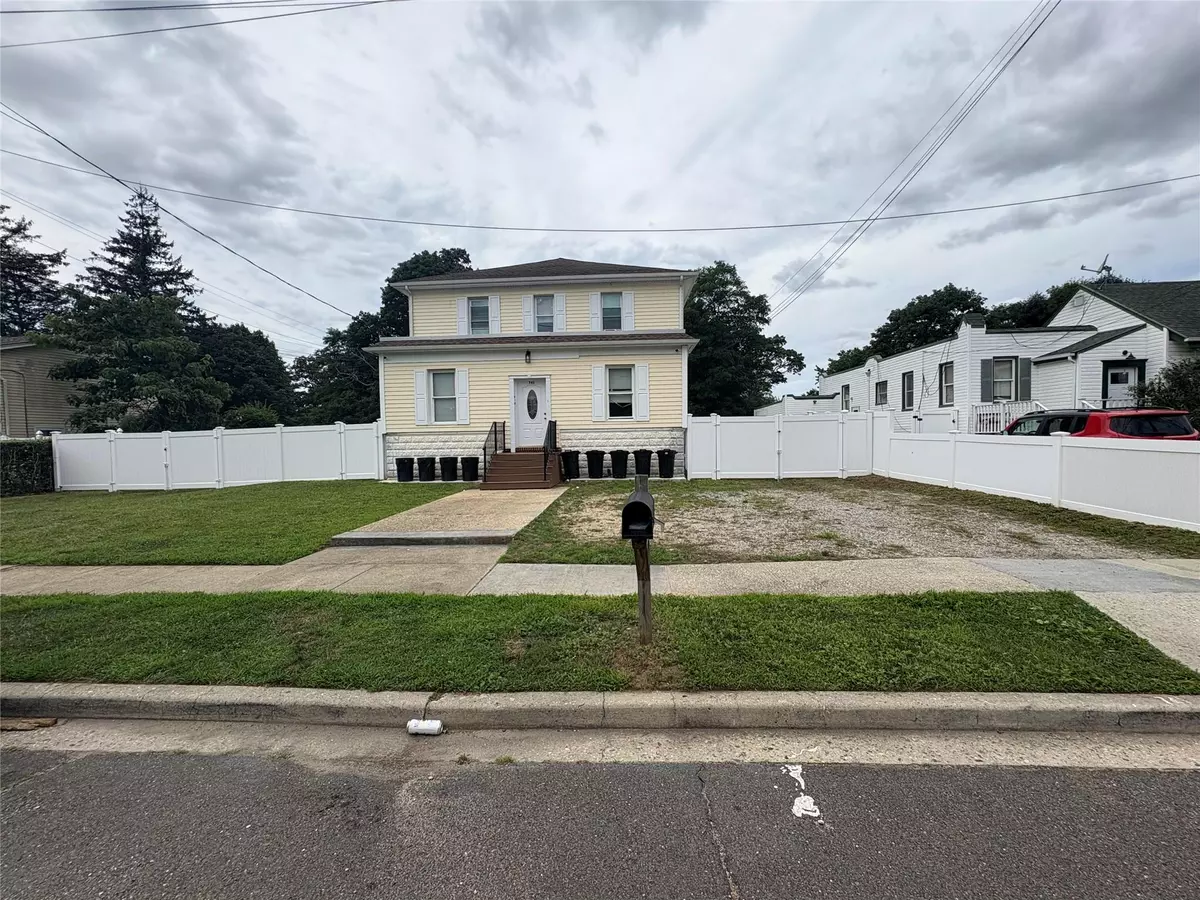 Massapequa, NY 11758,741 Clocks BLVD