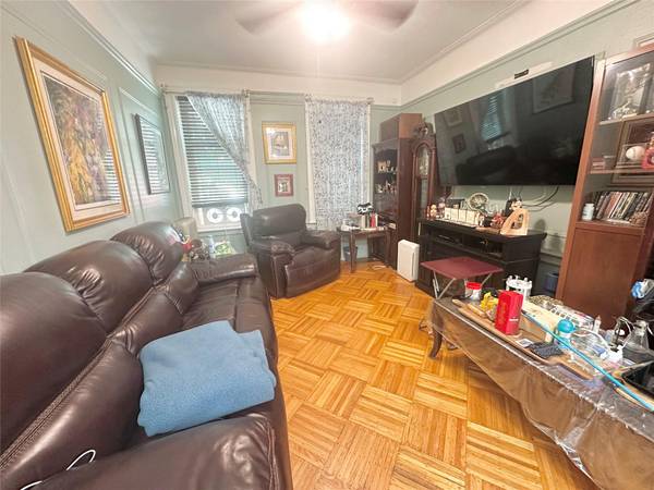 Brooklyn, NY 11220,4613 7th AVE