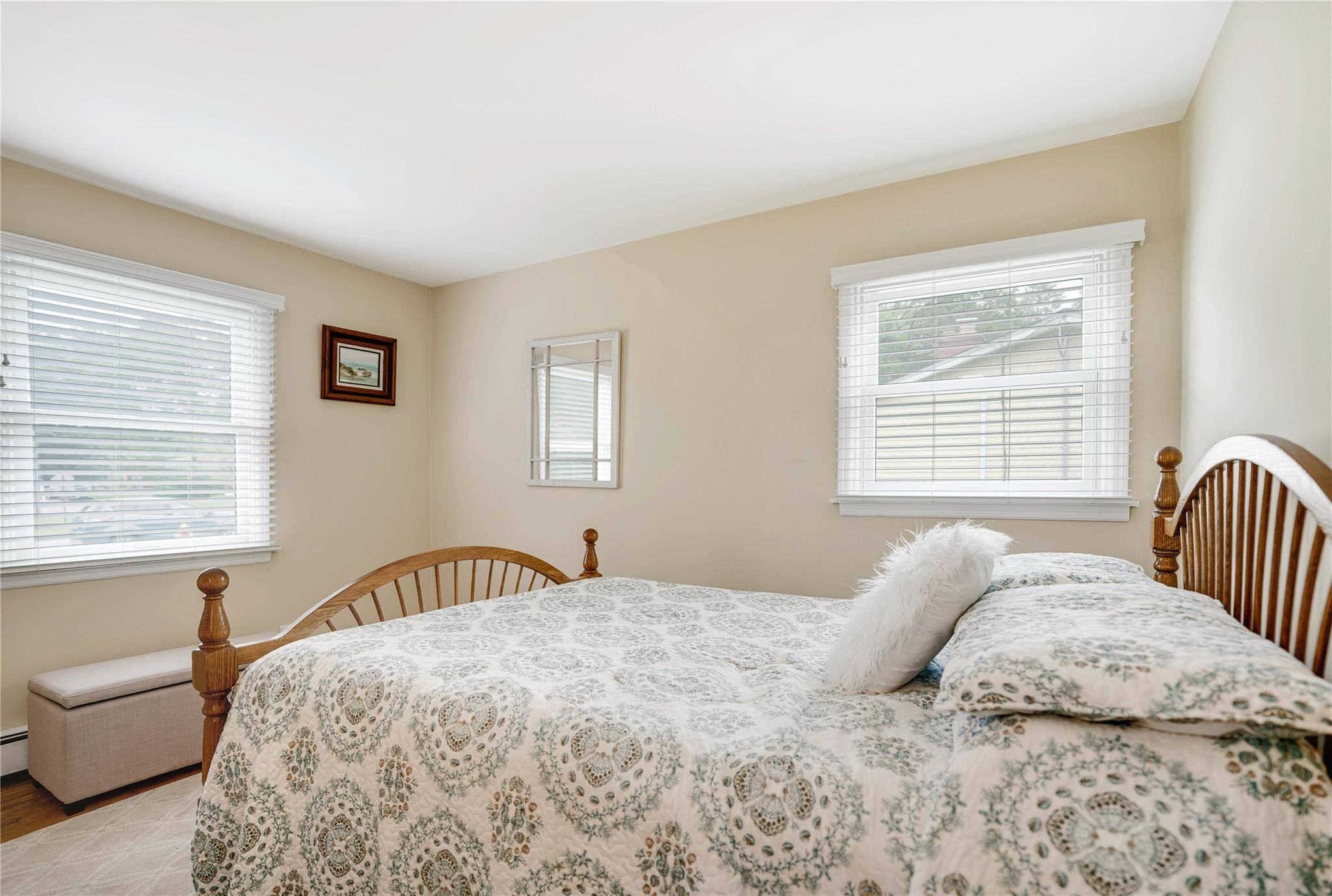 Hampton Bays, NY 11946,7 Russell RD