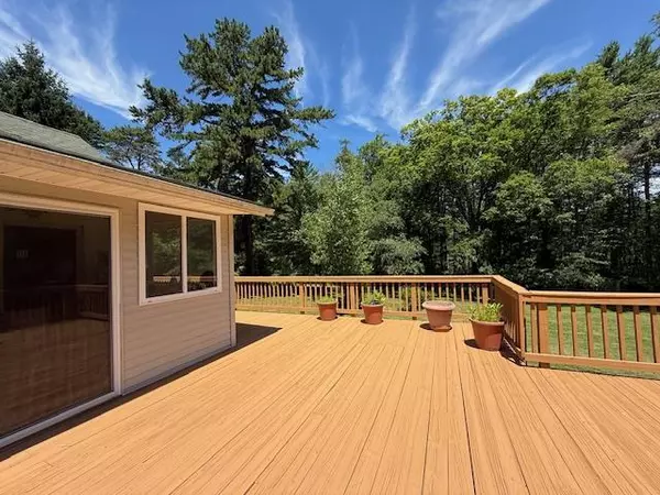 Barryville, NY 12719,13 Corkscrew RD
