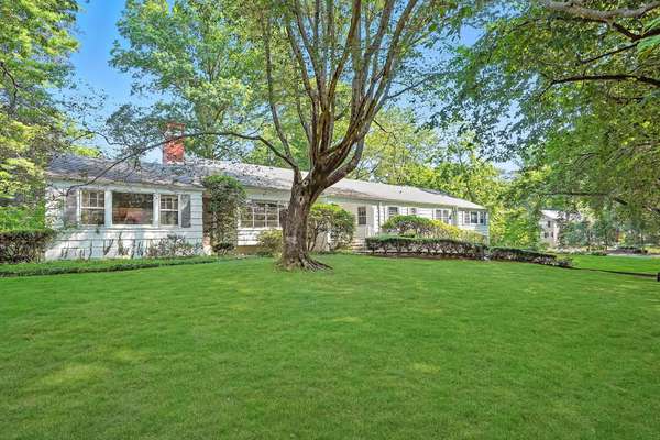 79 Penn RD, Scarsdale, NY 10583
