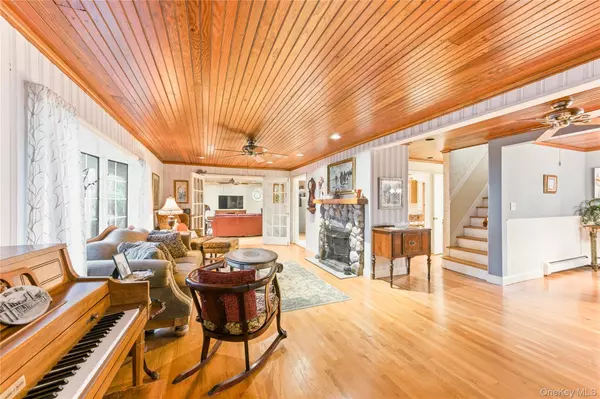 Northport, NY 11768,479 Asharoken AVE