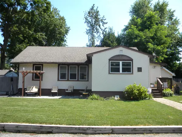 11 Oswego PL,  Lake Ronkonkoma,  NY 11779