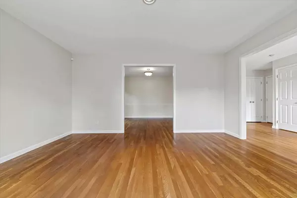 Scarsdale, NY 10583,119 Brambach RD