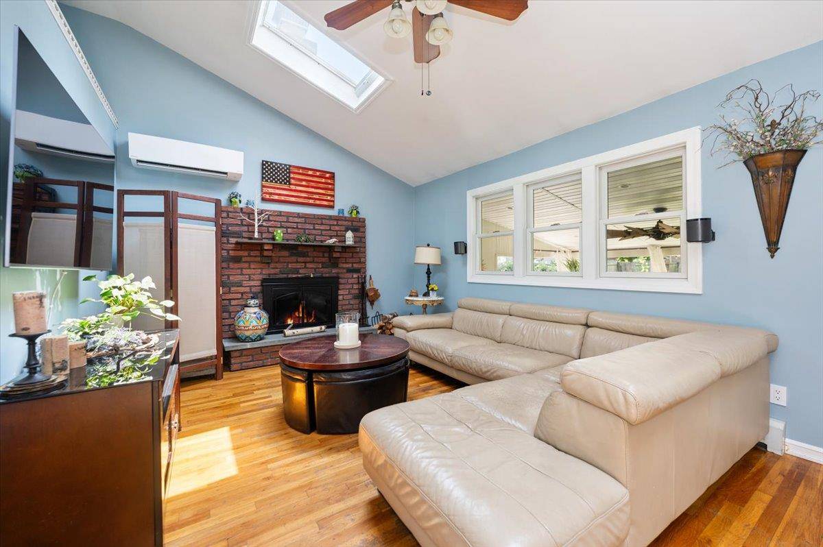 Bay Shore, NY 11706,1508 Chicago AVE