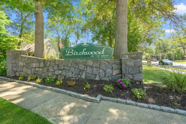 2302 Wilshire LN #2302,  Oakdale,  NY 11769