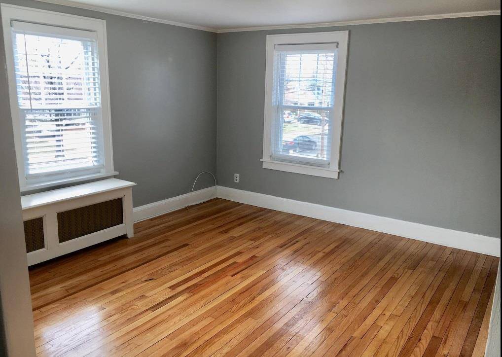 Lynbrook, NY 11563,41 Prospect AVE #2