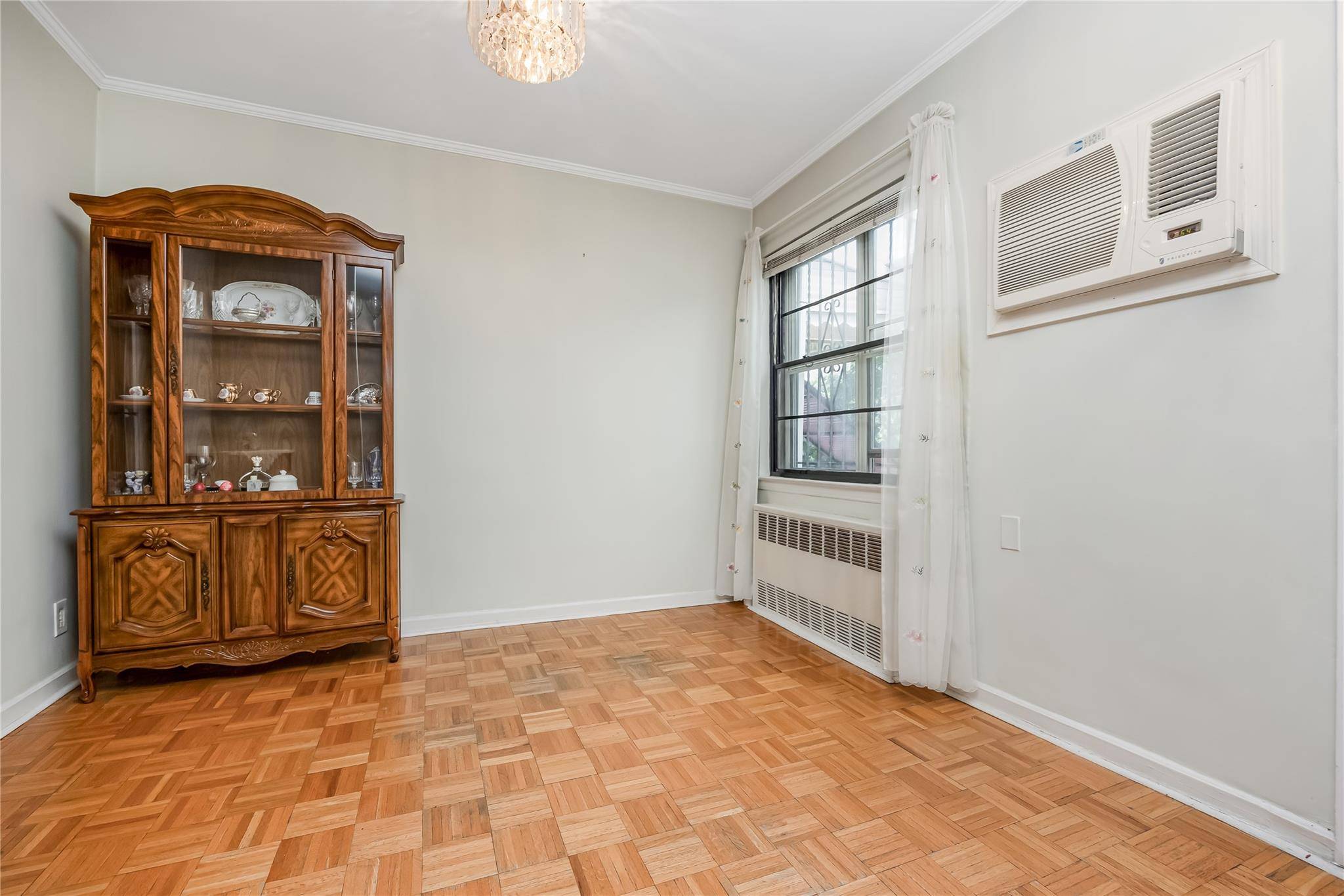 Woodside, NY 11377,3034 69th ST