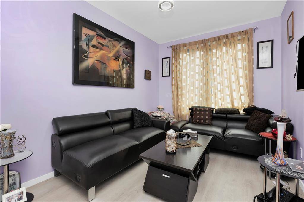 Brooklyn, NY 11235,15 W End AVE #3F
