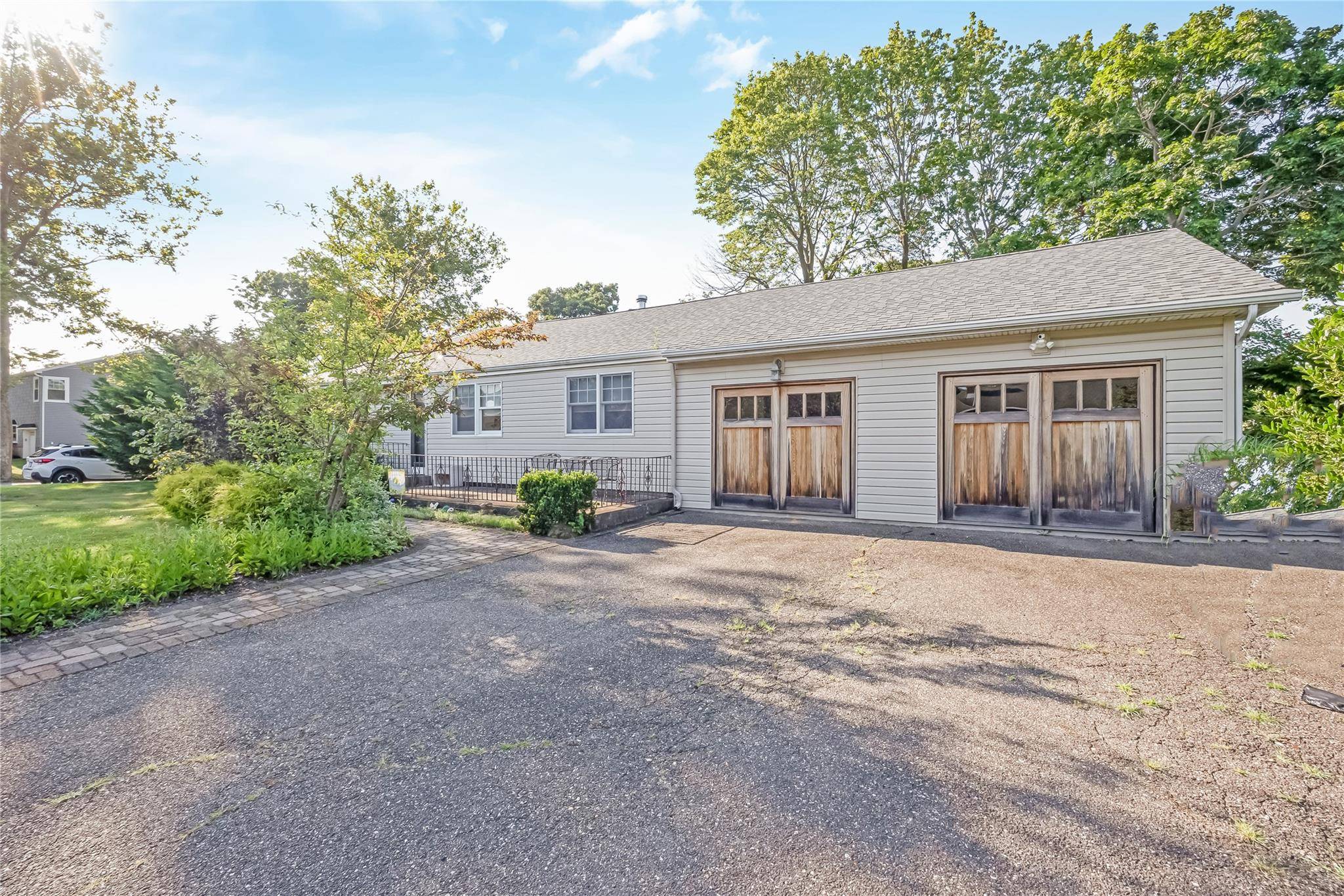 Massapequa, NY 11758,227 Toronto AVE