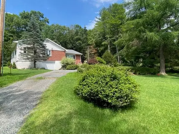 Glen Spey, NY 12737,437 Hollow RD