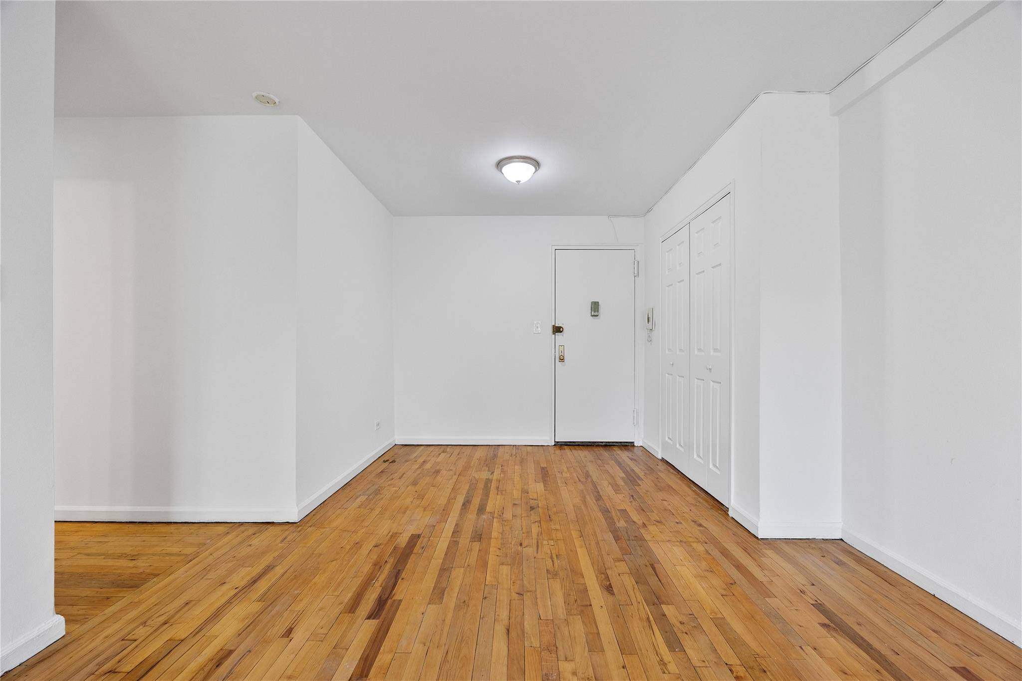Brooklyn, NY 11235,3901 Nostrand Avenue #3O