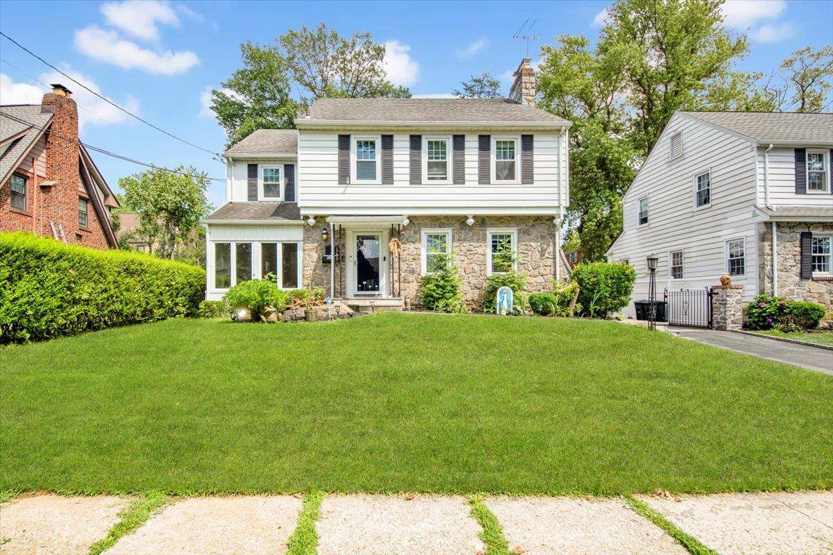 Yonkers, NY 10705,202 Devoe AVE