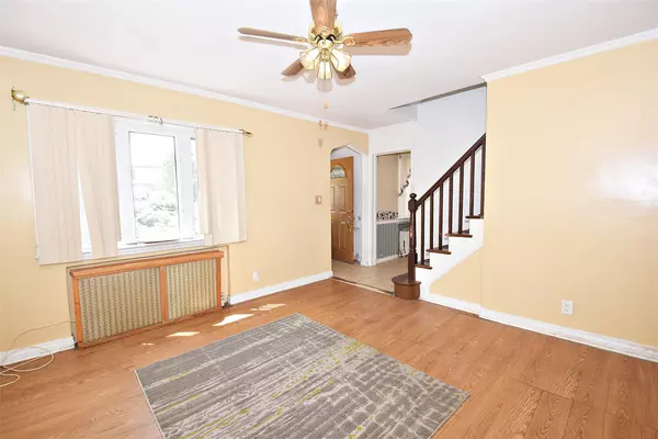 Garden City South, NY 11530,644 7th ST