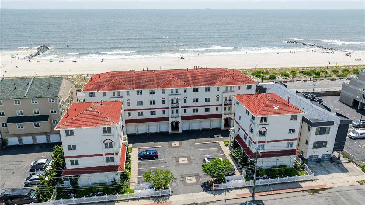 462 Oceanfront, Long Beach, NY 11561