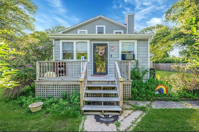 52 Manhasset DR, Mastic Beach, NY 11951