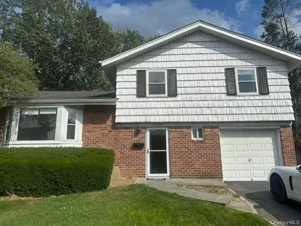 103 Wayne ST, Jericho, NY 11753