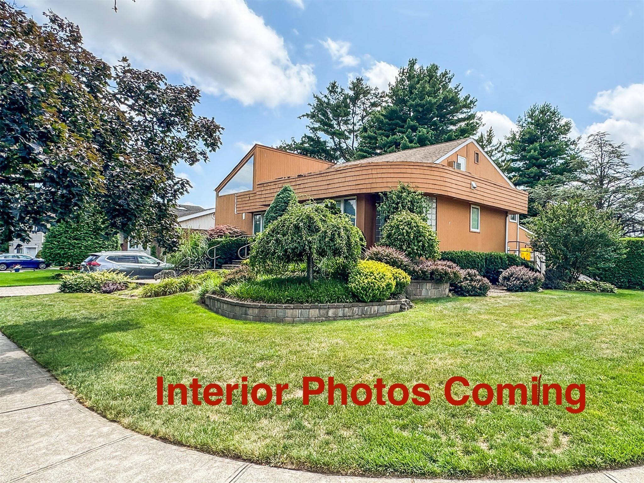 Jericho, NY 11753,11 Tompkins AVE