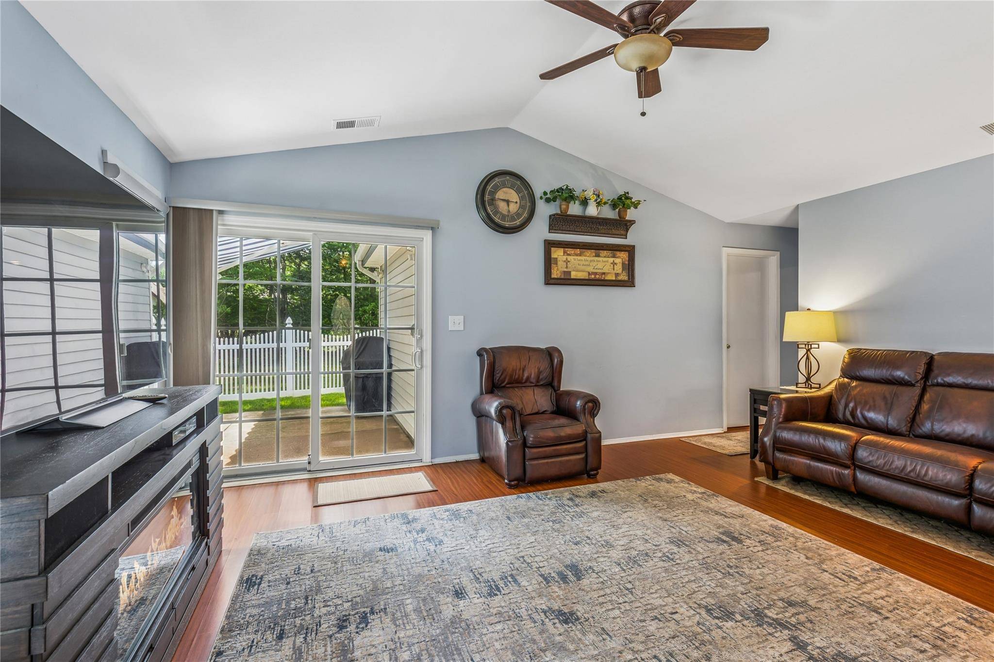 Middle Island, NY 11953,11 Westchester CT
