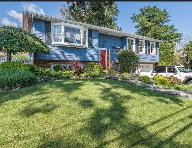 Farmingdale, NY 11735,47 McKinley AVE