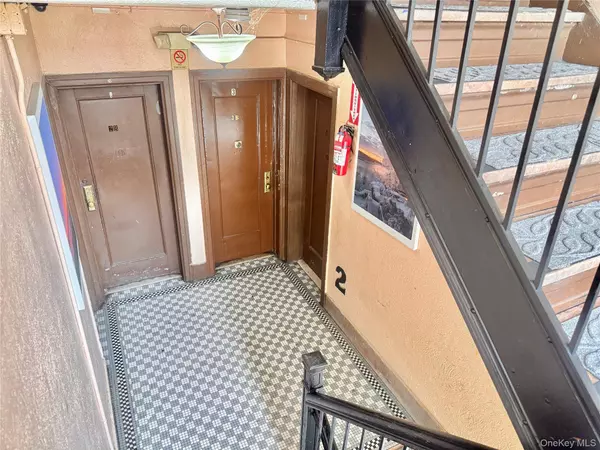 Corona, NY 11368,98-15 34th Ave