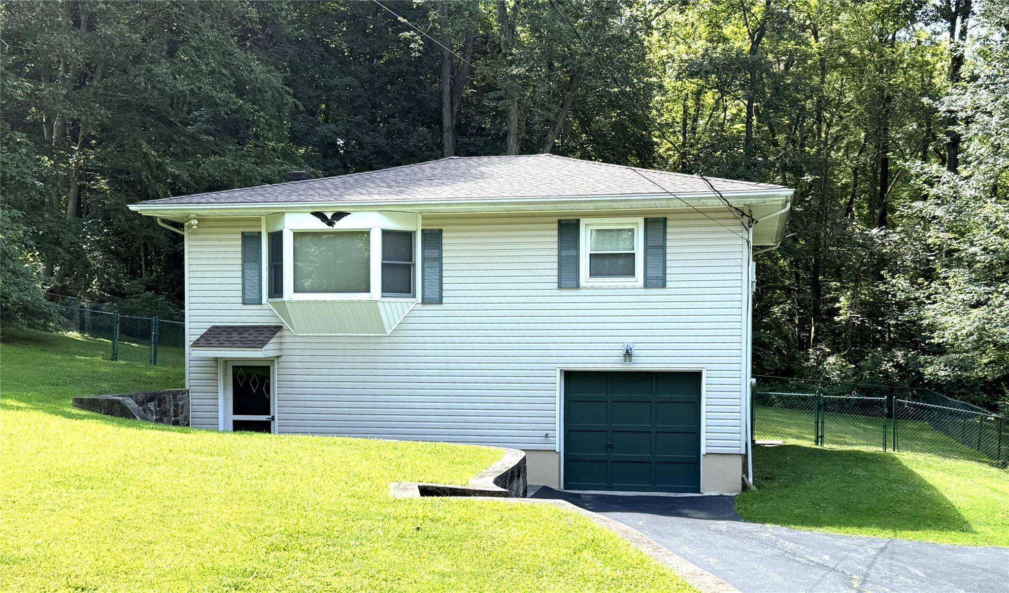 1623 Strawberry RD, Mohegan Lake, NY 10547