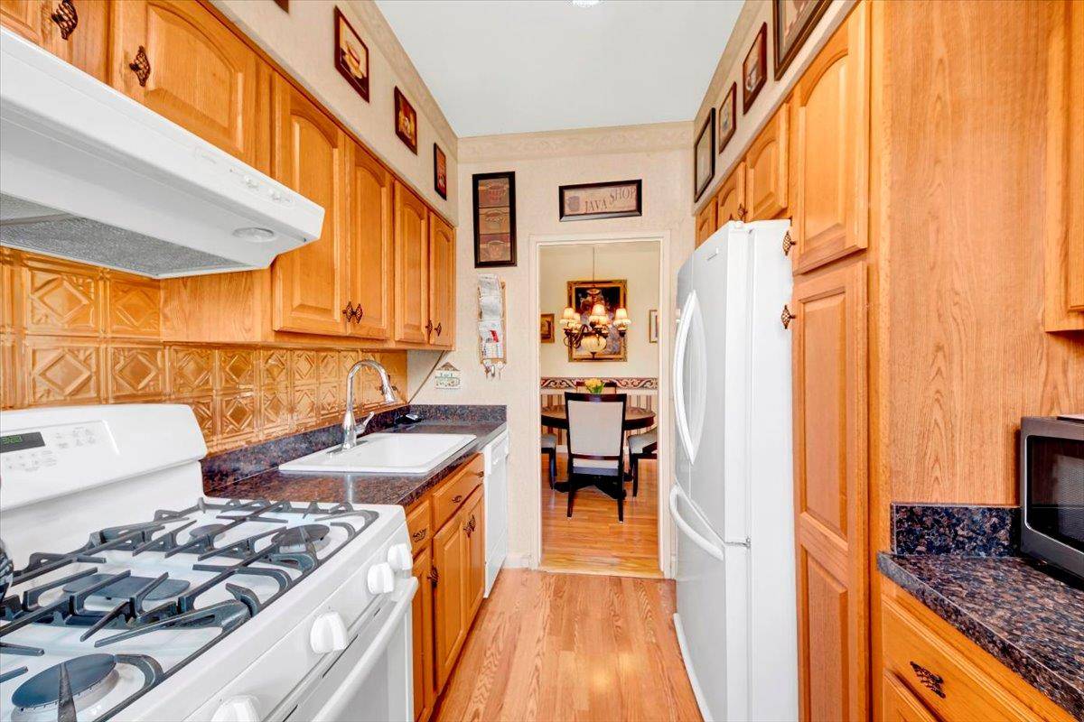 Yonkers, NY 10703,836 Palisade AVE #D