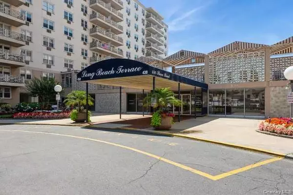 450 Shore RD #1F, Long Beach, NY 11561