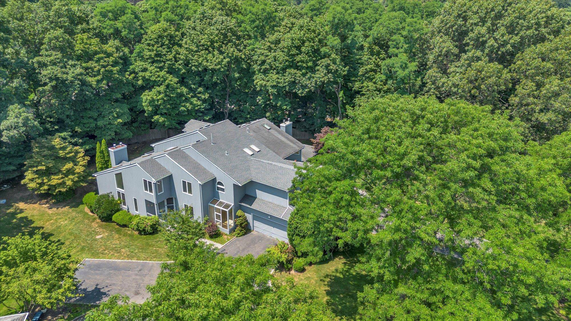 Northport, NY 11768,2 Heiko CT