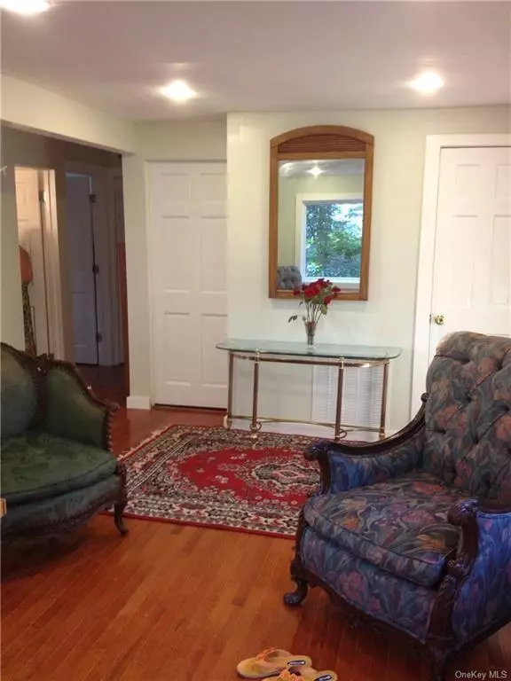 Monroe, NY 10950,17 Brookside RD